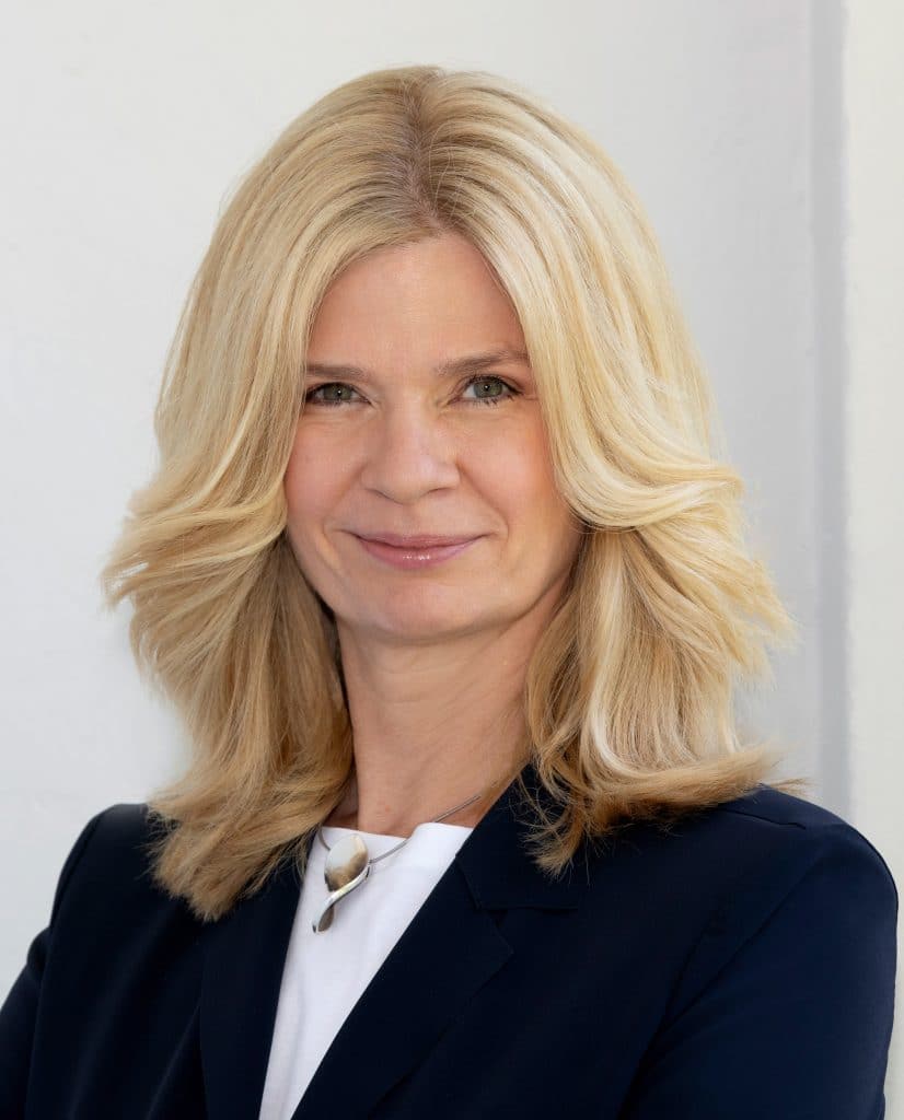 Monika Wiederhold ist neues Vorstandsmitglied und Chief Operating Officer (COO) für den Geschäftsbereich Weiterbildung bei der börsennotierten Amadeus FiRe Group mit Hauptsitz in Frankfurt.