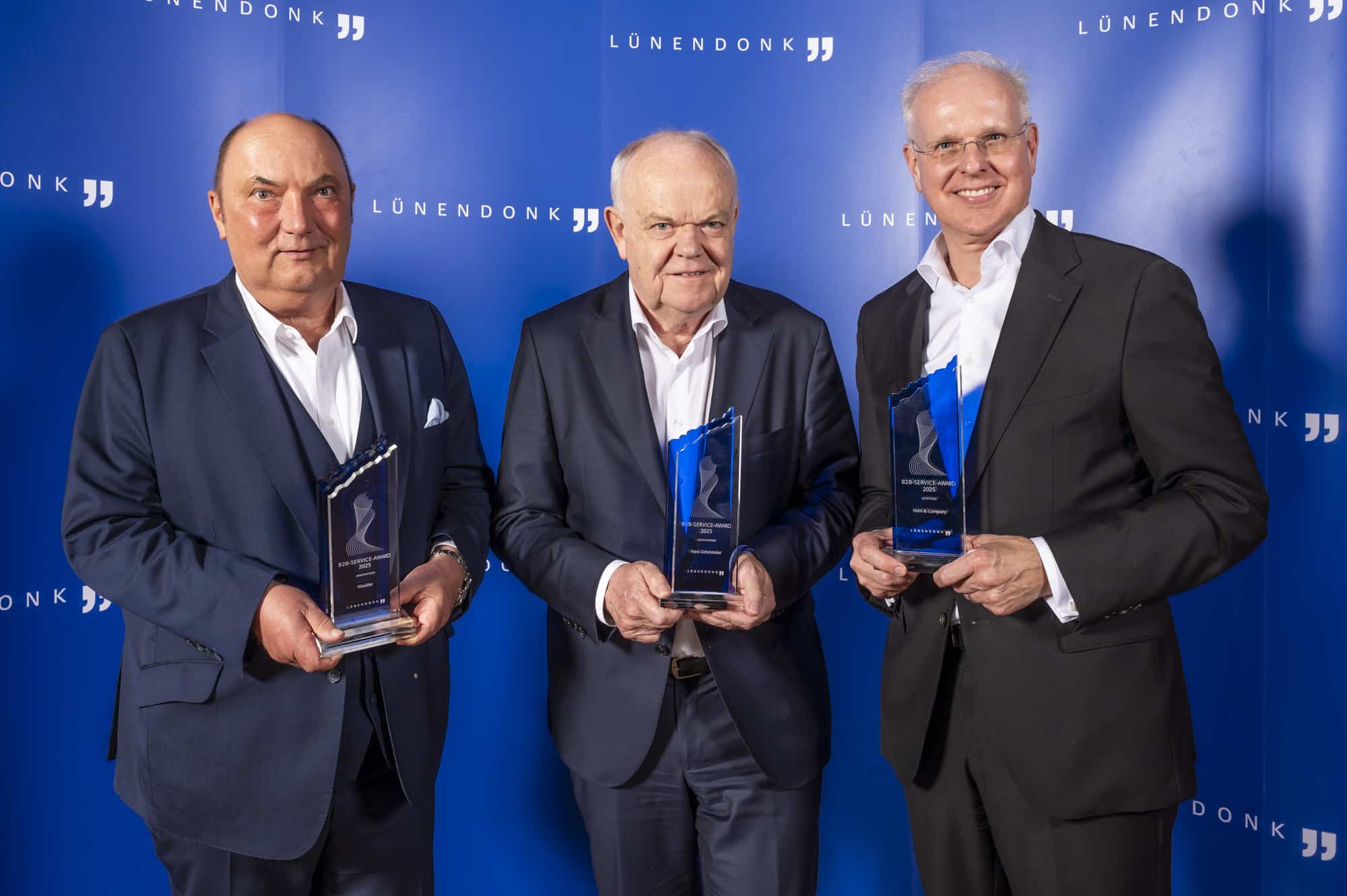 Die Preisträger der B2B-Service-Awards 2025 (vlnr.): Peter Blenke (Wackler Group; Kategorie: Innovation), Hans Zehetmaier (msg; Kategorie: Lebenswerk), Dr. Christian Horn (Horn & Company; Kategorie: Leistung)