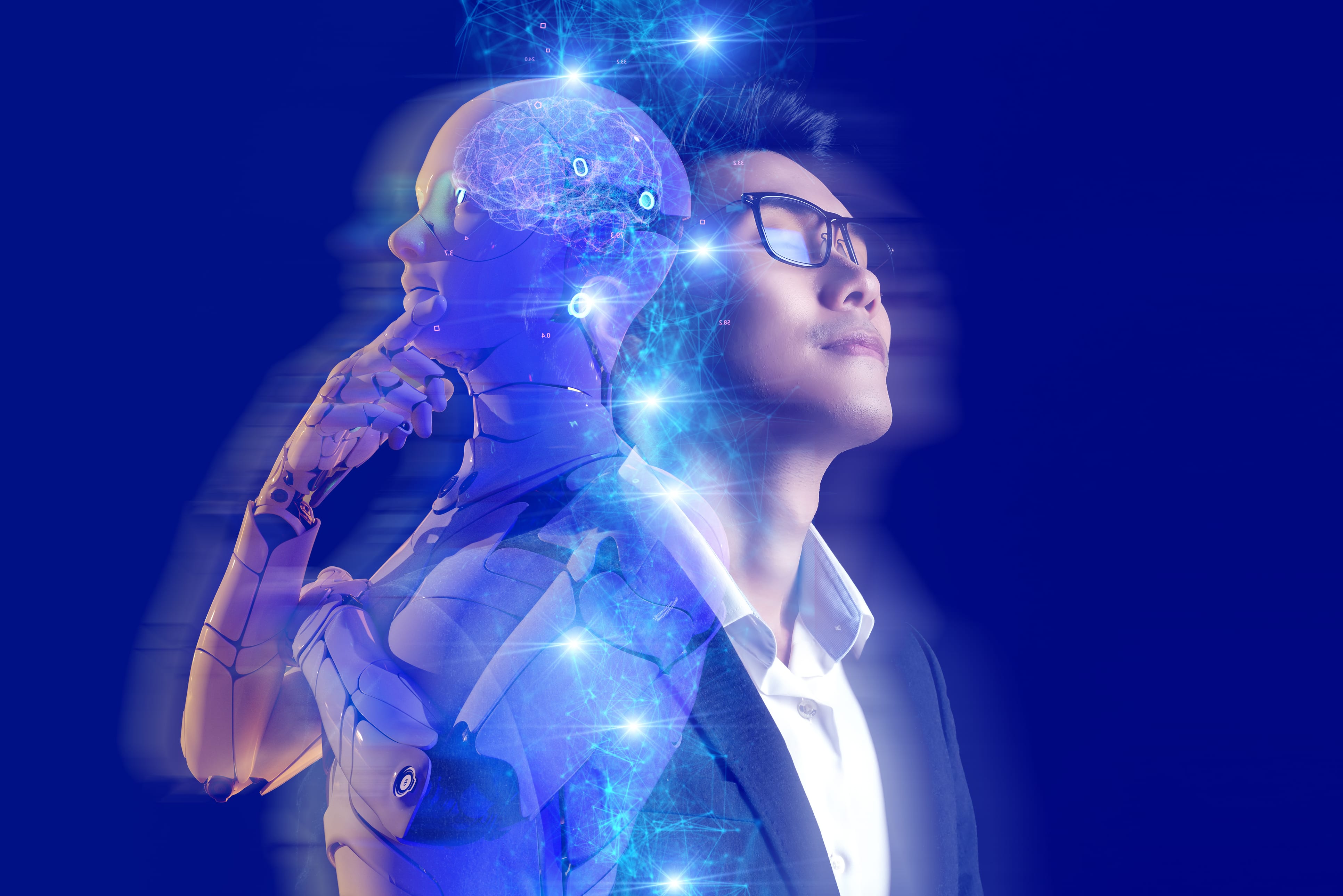 Die Konvergenz von Künstlicher Intelligenz (KI) in die Arbeitswelt ist eine transformative Kraft, die eine noch nie da gewesene Effizienzsteigerung mit sich bringt. Sabine Battenhausen, Kentaro Ellert, Julia Kirner und Sebastian Mayer von Protiviti gehen in einem Fachbeitrag darauf ein, wie HR die KI-Transformation effektiv unterstützen kann. Ein Interview mit Matthias Heintke und Dr. Carsten Schröder von Protiviti ergänzt den Beitrag.
