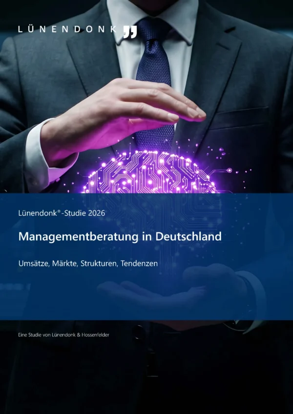 LUE_MB_Studie_2026_Cover Cover der Lünendonk®-Studie 2026 „Managementberatung in Deutschland – Umsätze, Märkte, Strukturen, Tendenzen" mit einem Foto einer Person im Anzug, die ein leuchtendes digitales Schaltkreismotiv in den Händen hält.